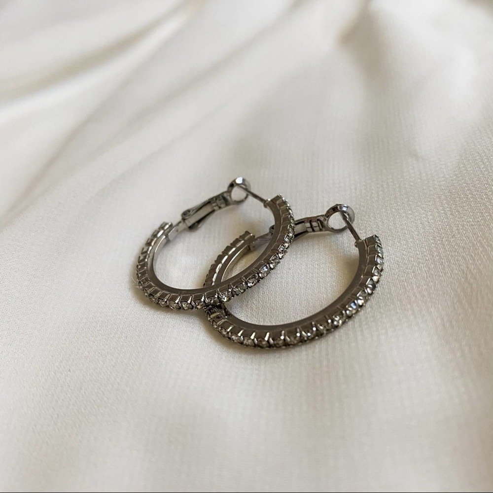 VTG Silver CZ Diamond Lined Medium Hoop Earrings